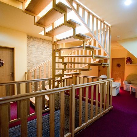 Hotel Penzion Tramky Vikyrovice ภายนอก รูปภาพ